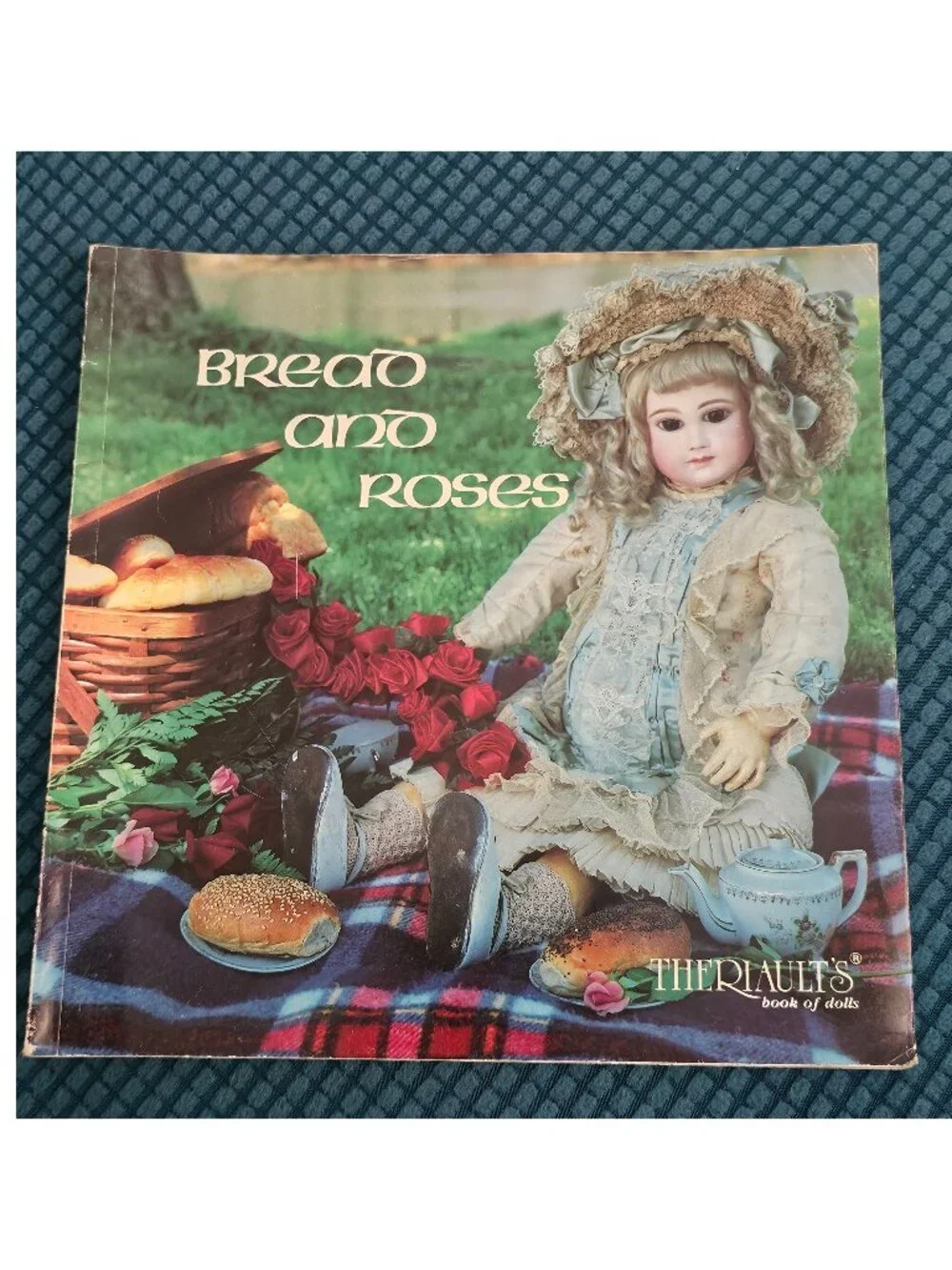 Vintage Rare Bread and Roses Theriault's Doll DollMasters Catalogy Auction Book